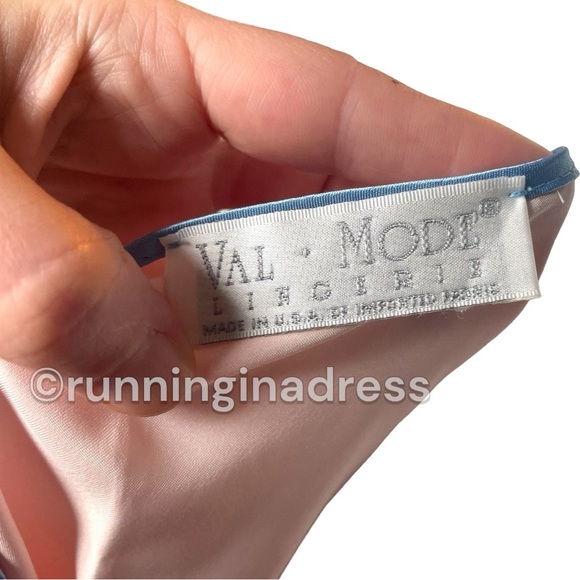 Vintage 80’s Val Mode Lingerie Pink With Blue Trim Floral Appliqué Robe Kimono - Picture 9 of 12